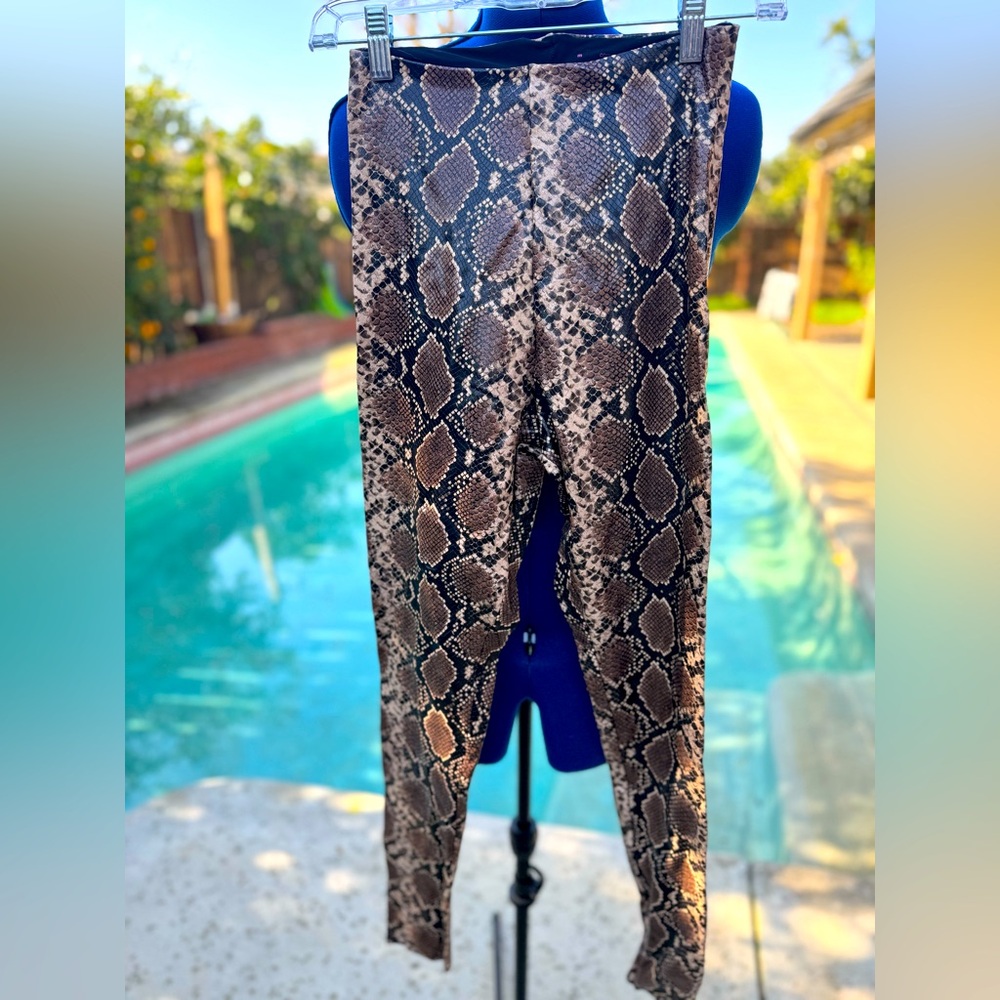 Commando Snake Skin Embossed Faux Leather Leggings Size M